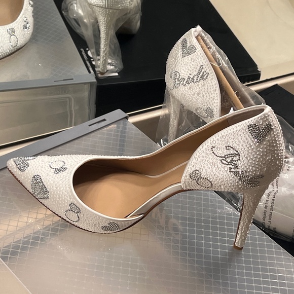 INC Bridal Bling White and Silver 10.5 (New) - Picture 3 of 4